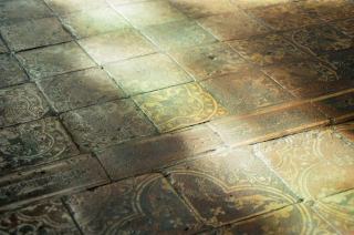 Carrelage gris foncé : achat et conseils