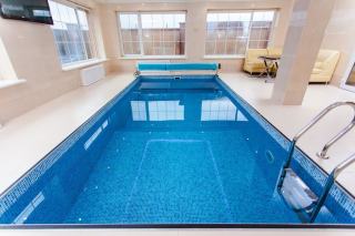 Mosaïque bleue piscine